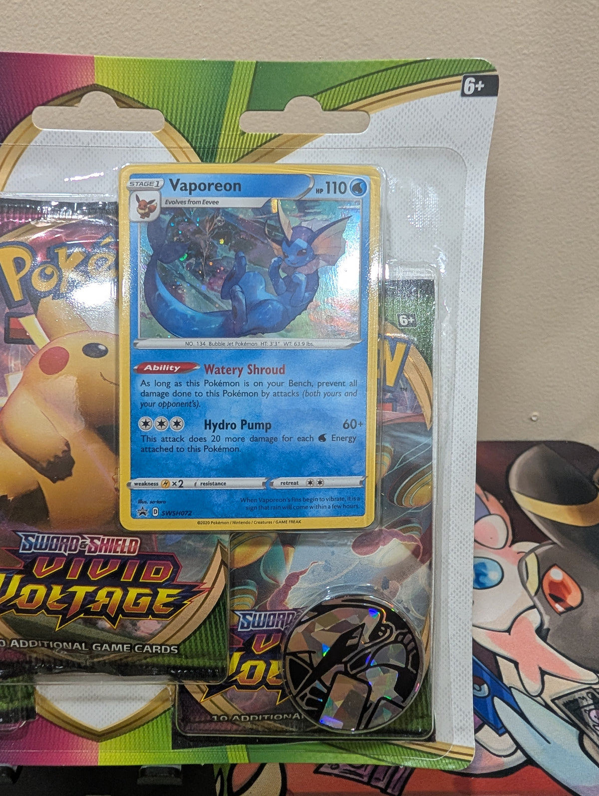Vivid Voltage 3 Pack Blister [Vaporeon] - SWSH04: Vivid Voltage (SWSH04)